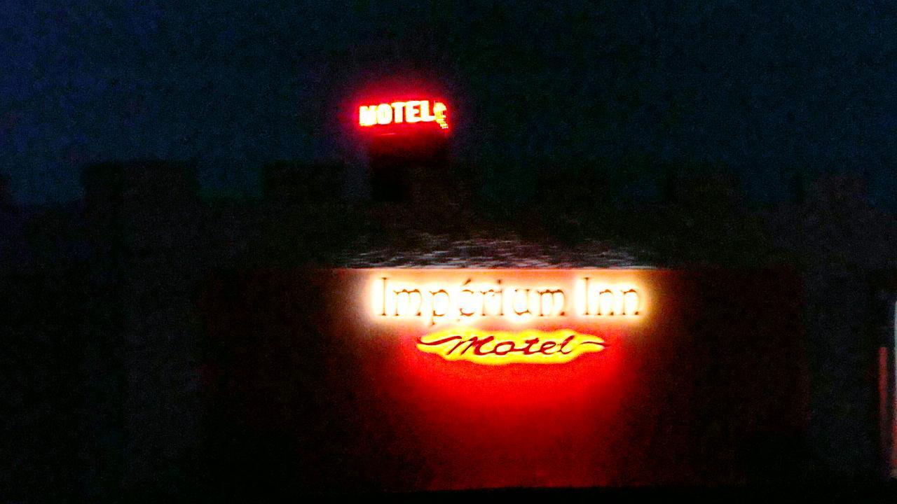 Imperium Inn Motel (Adults Only) Nova Ponte Exteriör bild